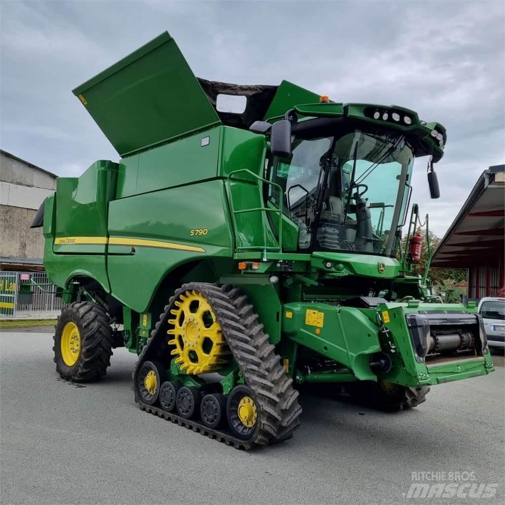 John Deere S 790 聯合收穫機
