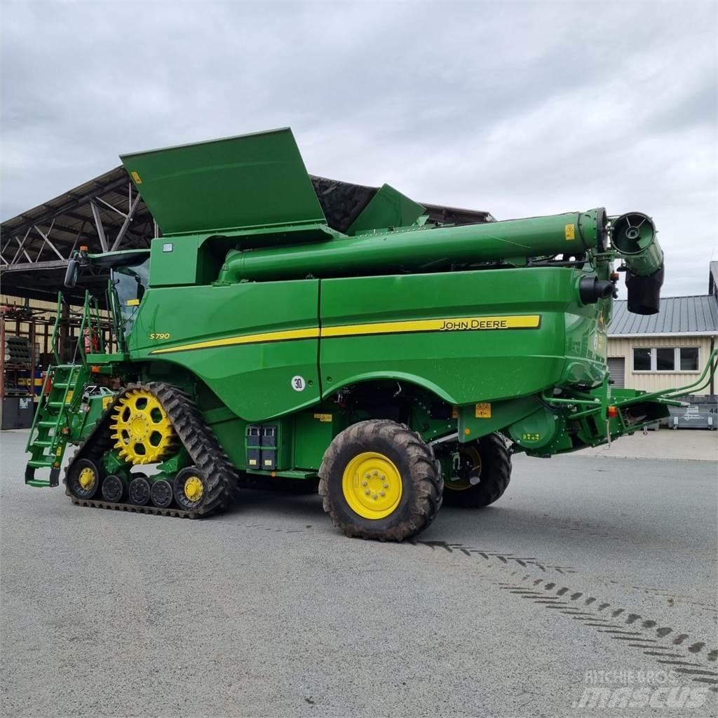 John Deere S 790 聯合收穫機