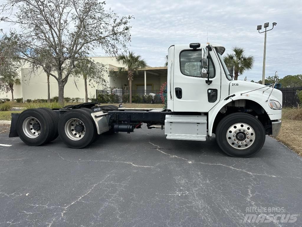 Freightliner M2 飲料運輸卡車