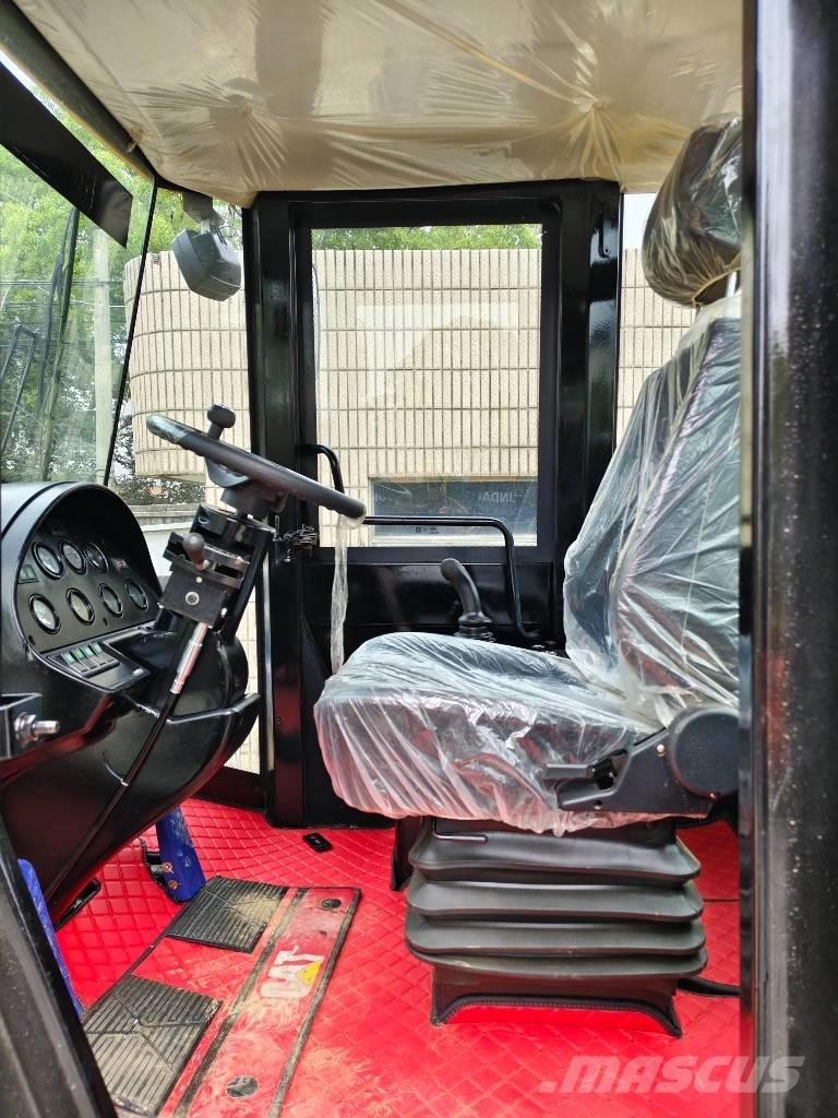 CAT 950 GC 輪胎式裝載機