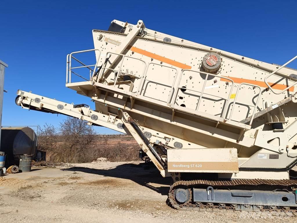 Metso NORDBERG ST620 移動式篩選機