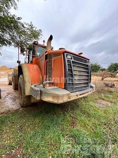 Doosan DL450 輪胎式裝載機