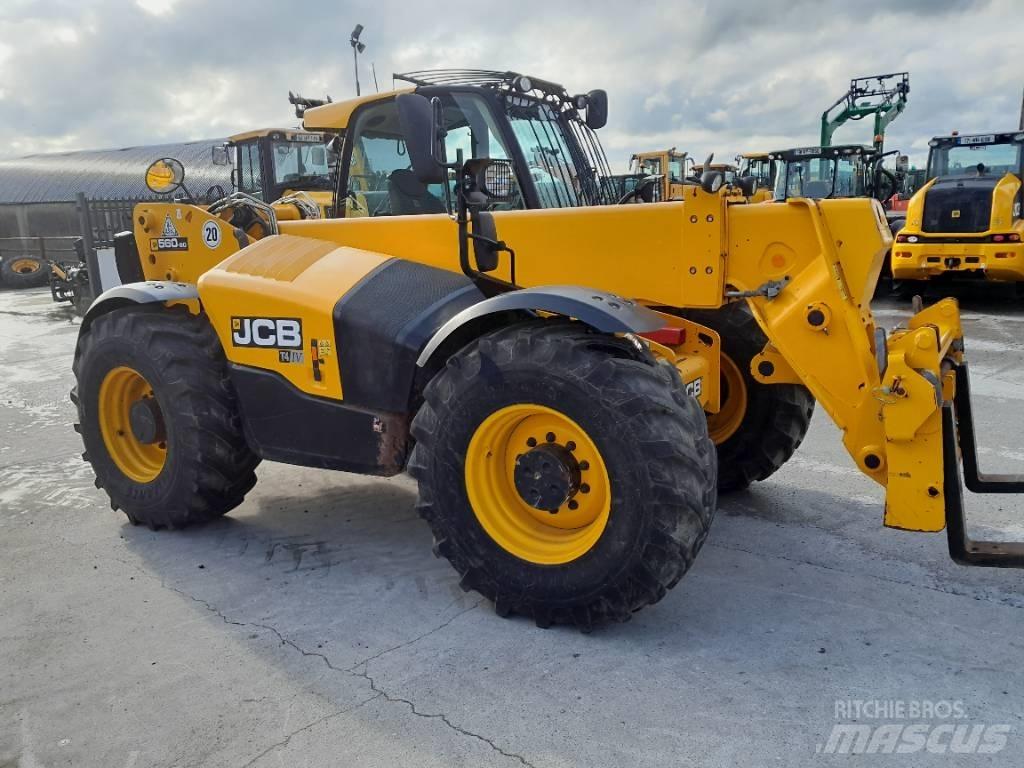 JCB 560-80 伸縮臂操作車
