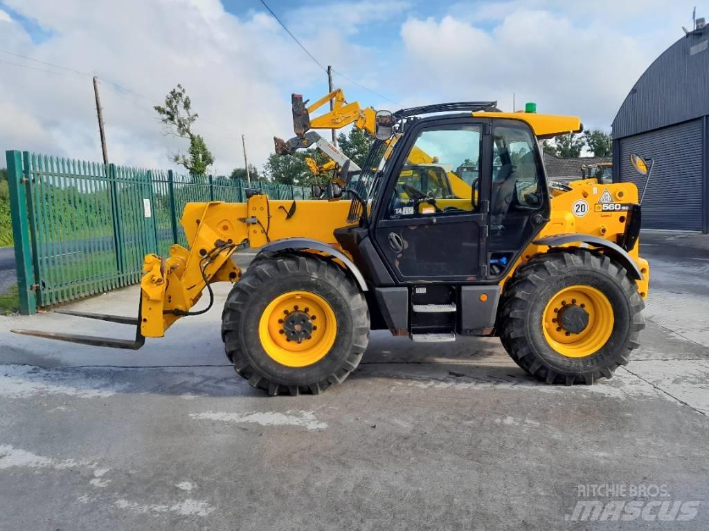 JCB 560-80 伸縮臂操作車
