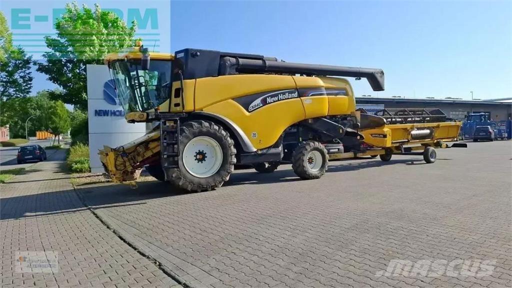 New Holland cx 840 聯合收穫機