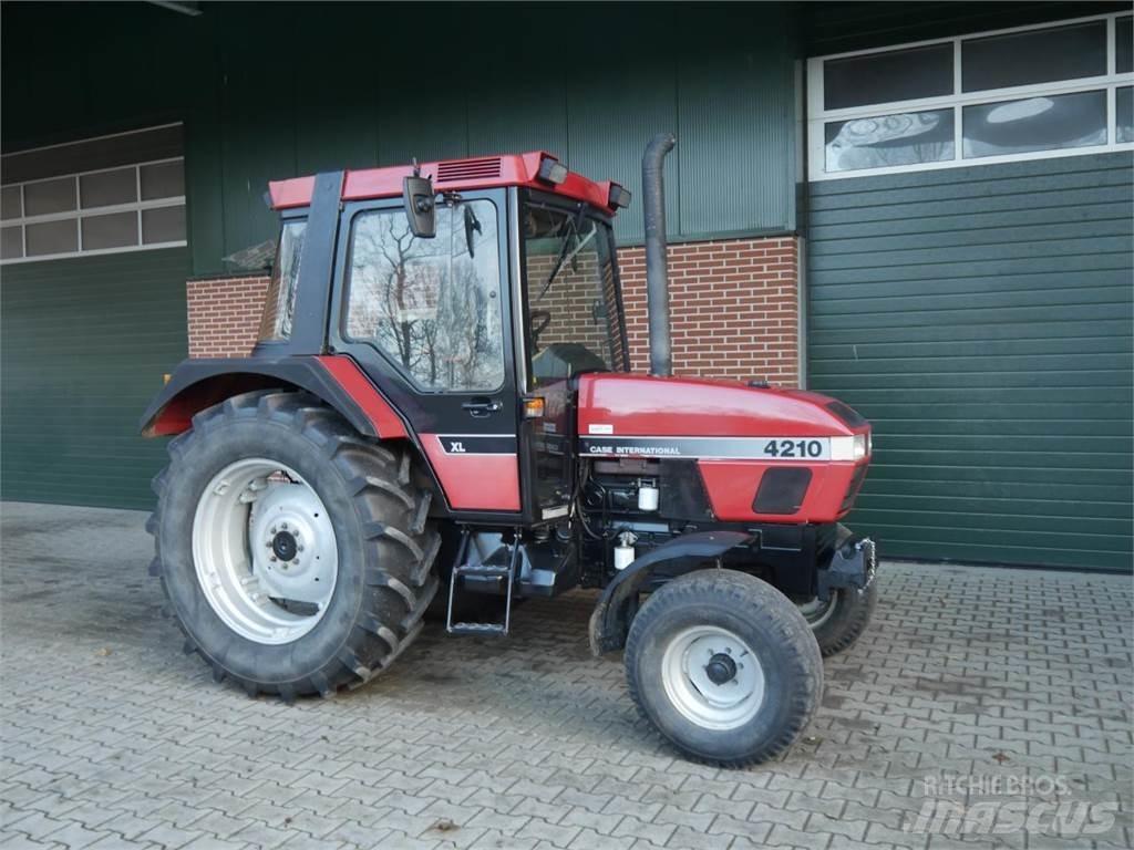 Case IH 4210 XL 曳引機