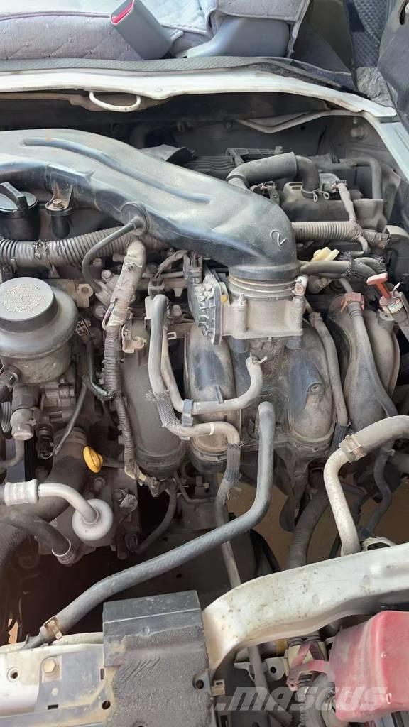 Toyota Hiace 公路客運汽車