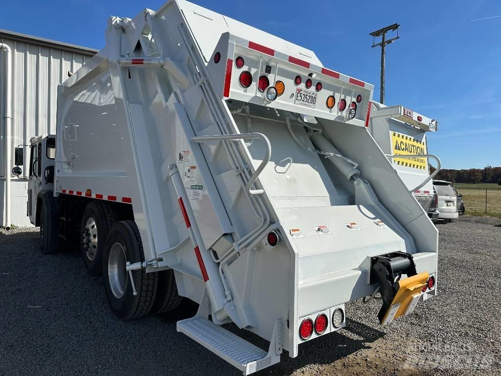  Crane Carrier LET2CC 垃圾車