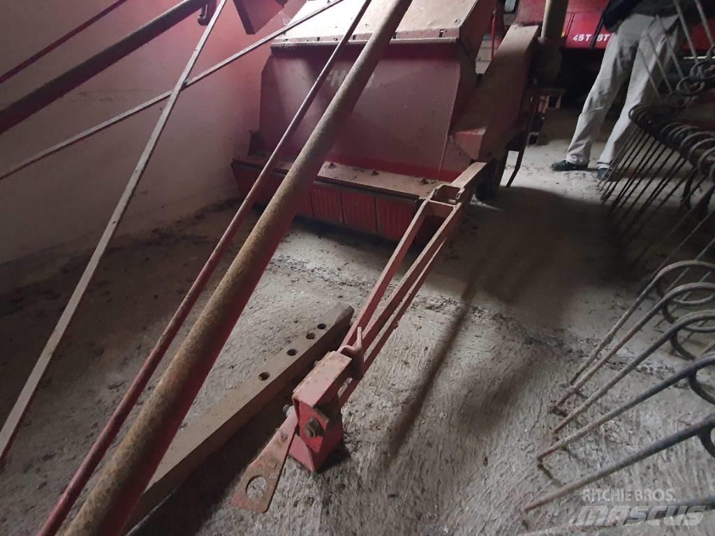  FH113  Grønthøster 牧草收穫機