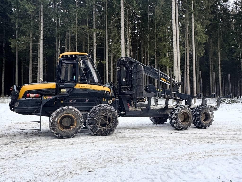 Ponsse Buffalo 8W 集運機