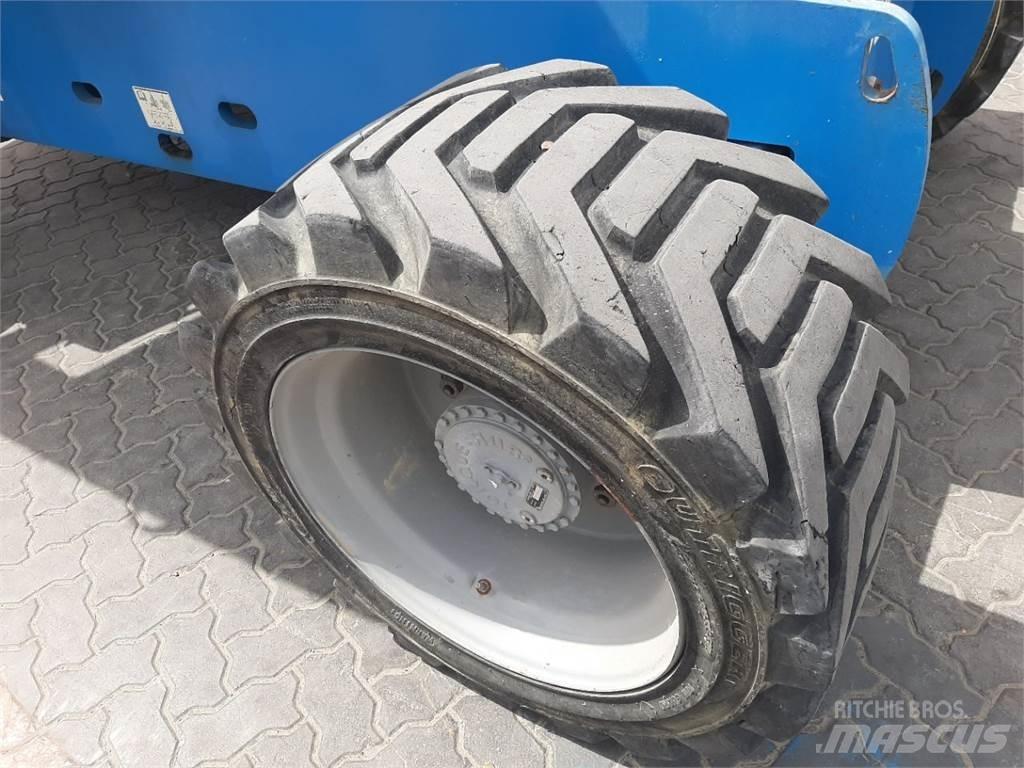 Genie S85 伸縮臂高空作業車