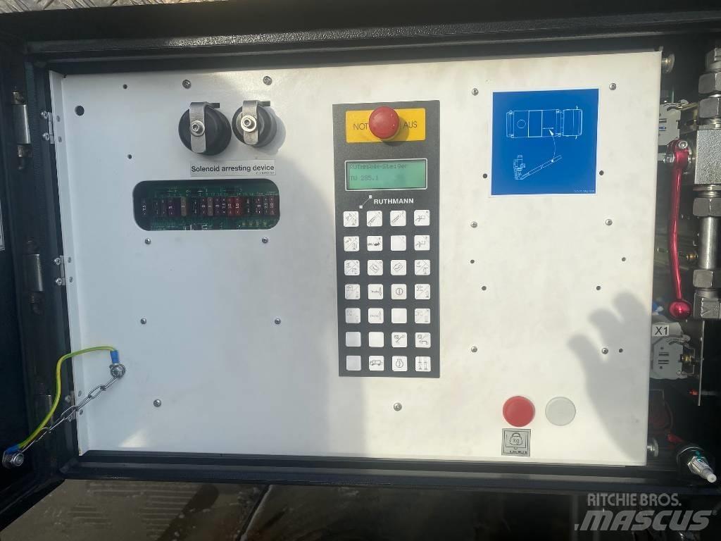 Ruthmann TU285 卡車裝載高空作業車