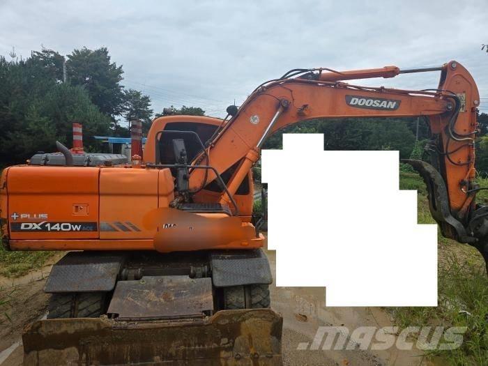 Doosan DX 140 W 旋轉式挖土機/掘鑿機/挖掘機
