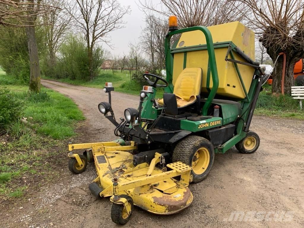 John Deere F 935 騎乘式割草機