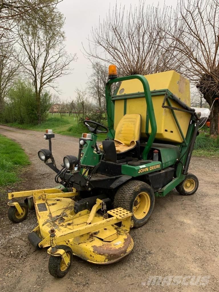 John Deere F 935 騎乘式割草機