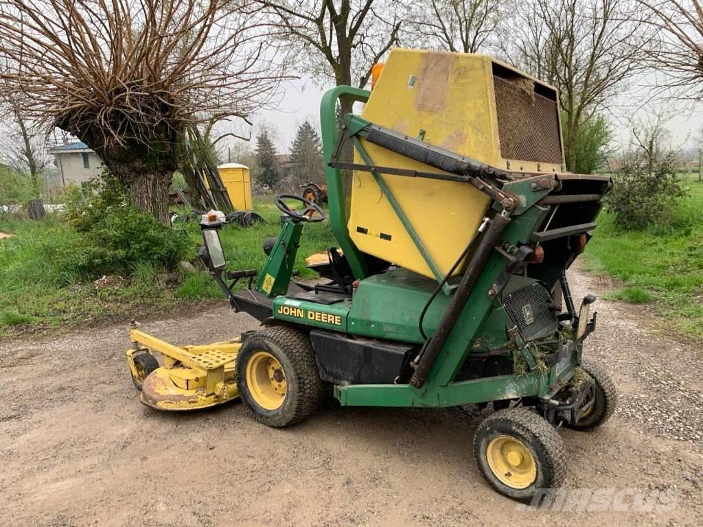 John Deere F 935 騎乘式割草機