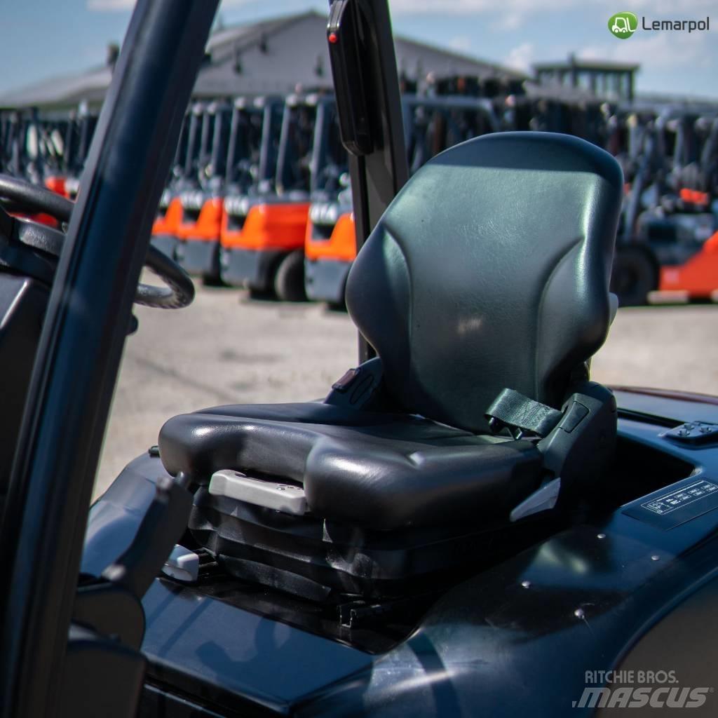 Manitou MI 30 D 液化石油氣LPG卡車