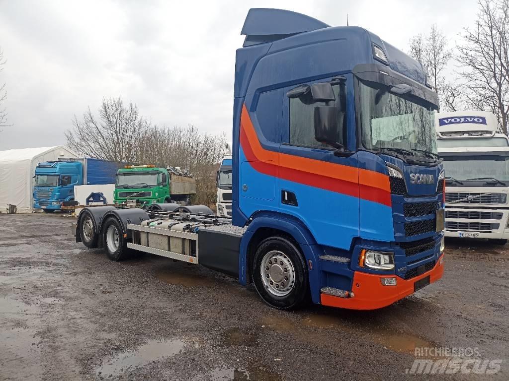 Scania R520 商用底盤車