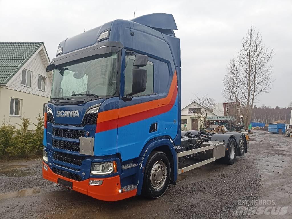 Scania R520 商用底盤車