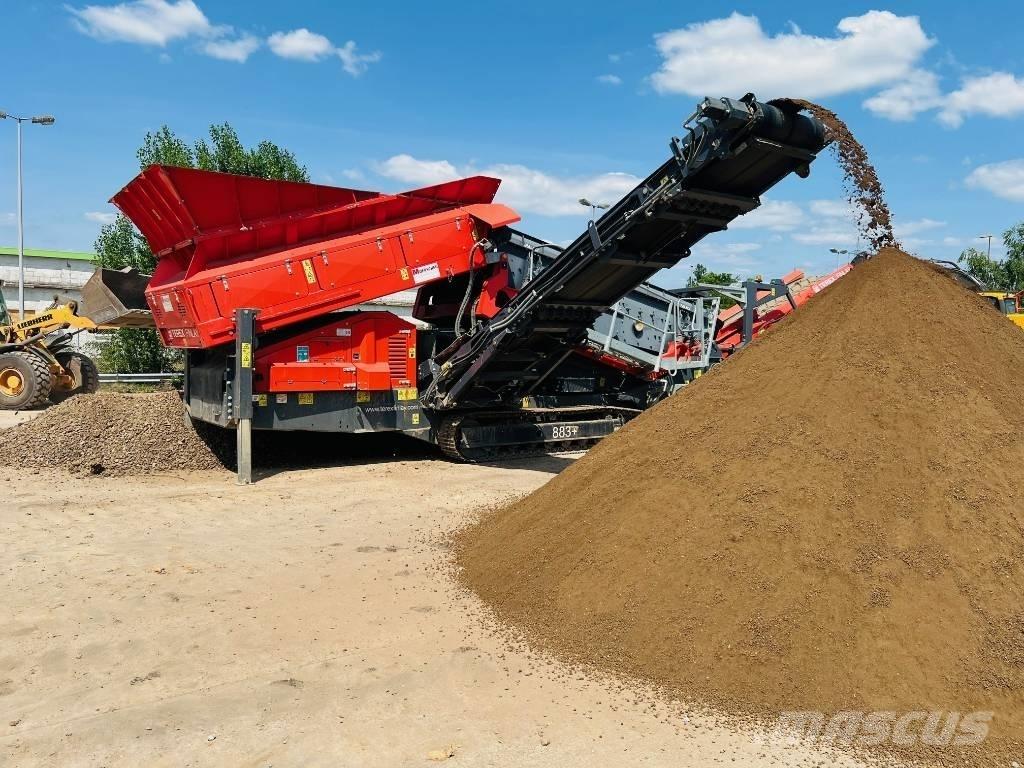 Terex Finlay 883+ 移動式篩選機