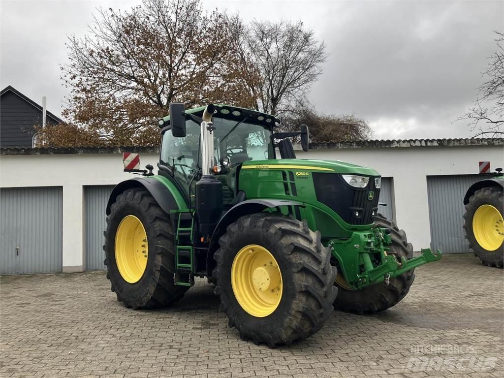 John Deere 6250R 曳引機