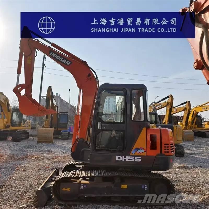 Doosan DH 55 小型挖土機/掘鑿機<7t(小型挖掘機)