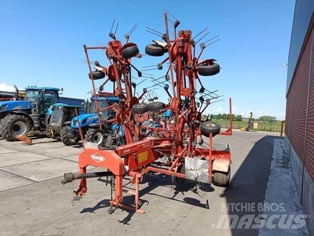 Kuhn GF10601TO 耙與翻草機