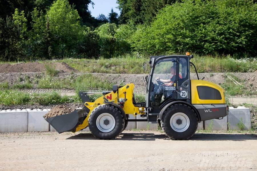 Wacker Neuson WL 44 輪胎式裝載機