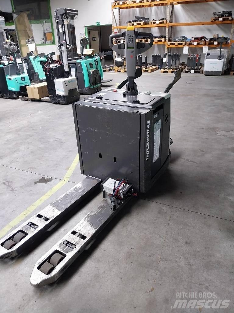 UniCarriers PMR 200 平台型低架升降機