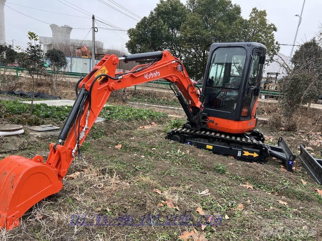 Kubota U 27 小型挖土機/掘鑿機<7t(小型挖掘機)
