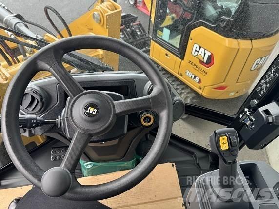 CAT 906 輪胎式裝載機