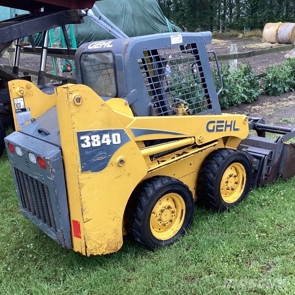 Gehl 3840 滑移轉向裝載機