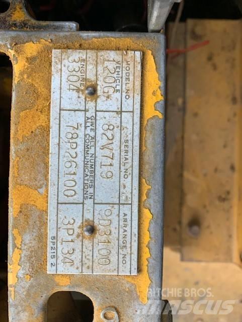 CAT 120G 平土機
