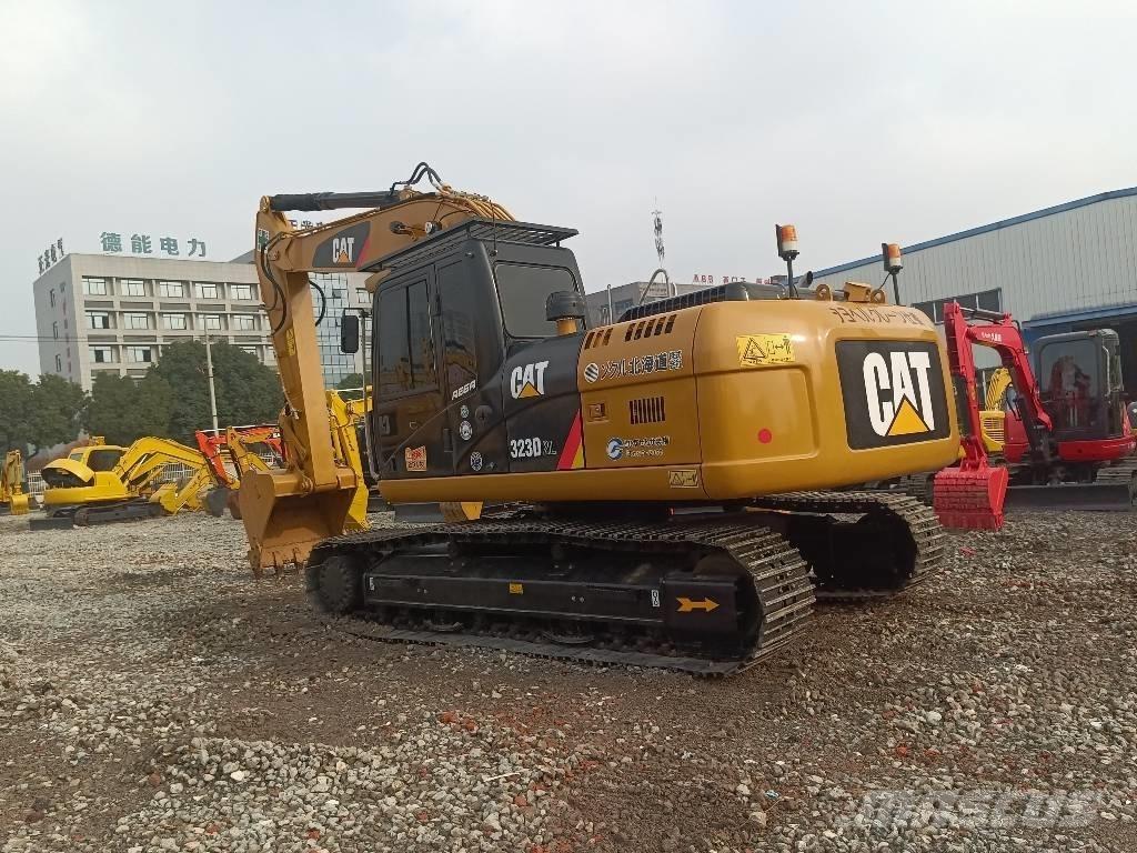 CAT 323 D 履帶式 挖土機/掘鑿機/挖掘機
