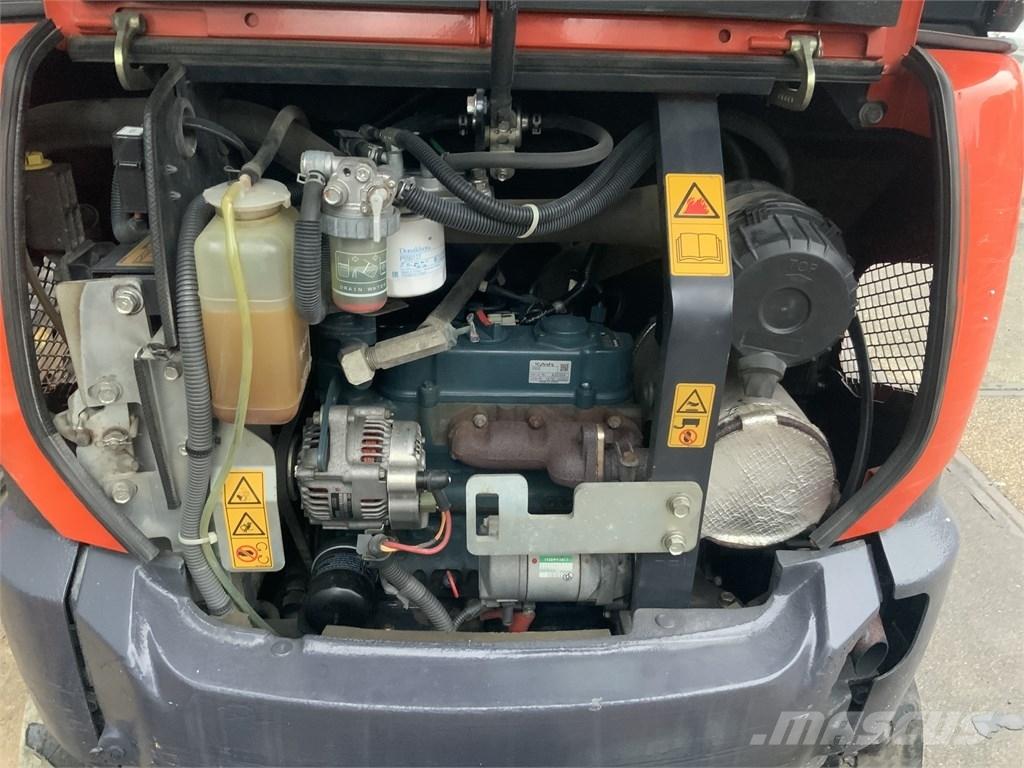 Kubota KX 019-4 小型挖土機/掘鑿機<7t(小型挖掘機)