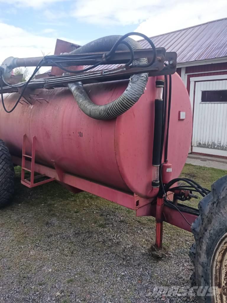 Matti 8000 水肥車