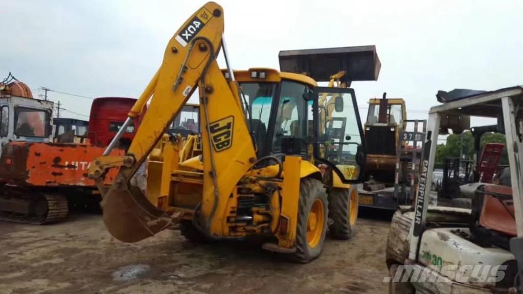 JCB 4CX 反鏟裝載機