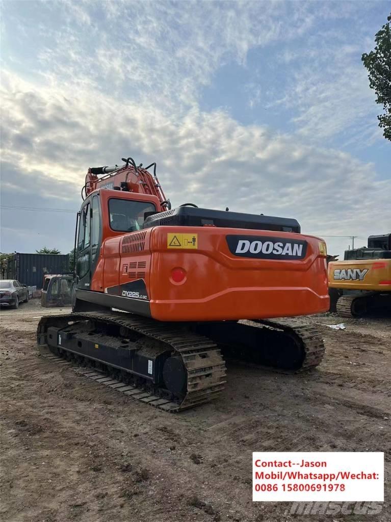 Doosan DX 225 LCA 履帶式 挖土機/掘鑿機/挖掘機