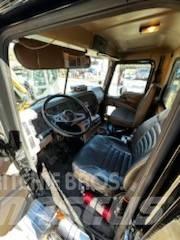 Mack CV 713 傾卸式卡車