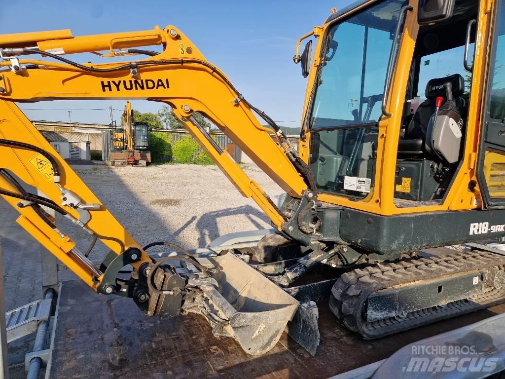Hyundai R18-9AK 小型挖土機/掘鑿機<7t(小型挖掘機)