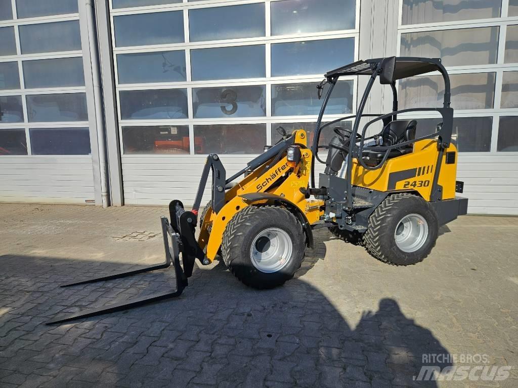 Schäffer 2430 輪胎式裝載機