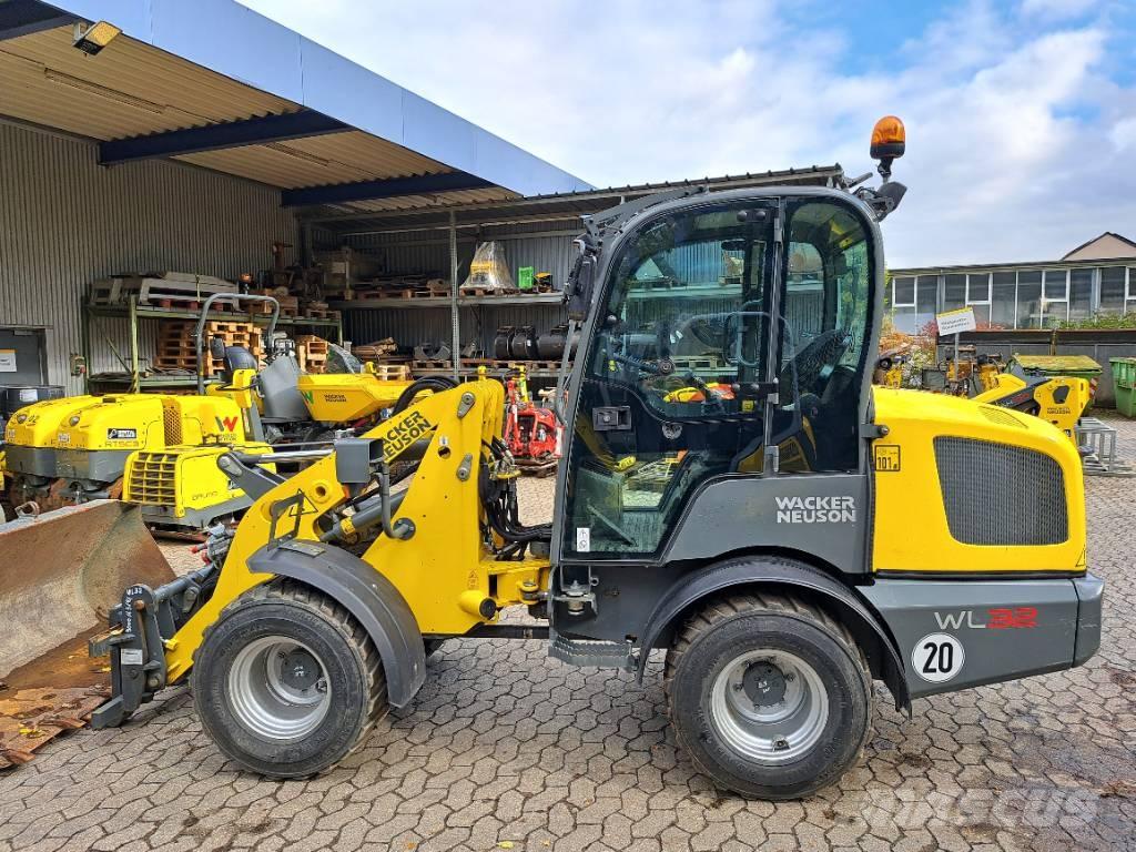 Wacker Neuson WL32 輪胎式裝載機