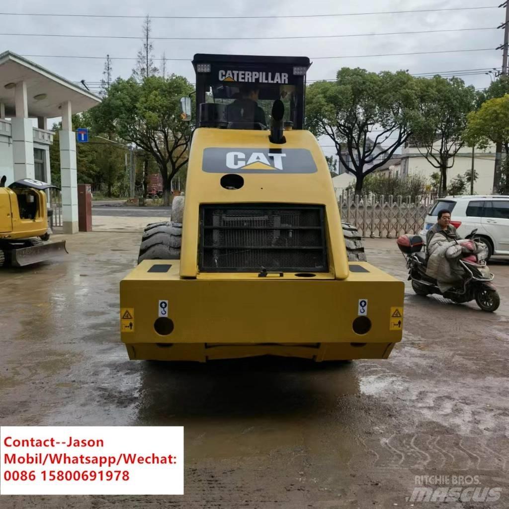CAT CS 683 E 土壤壓實機