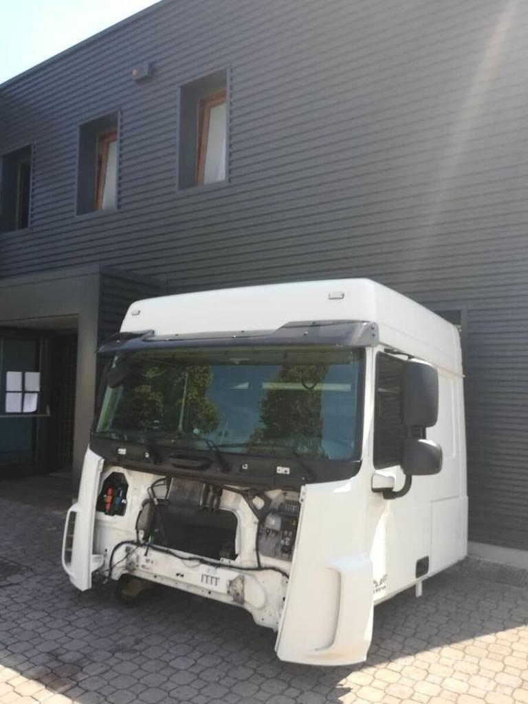 DAF XF 106 Euro 6 駕駛室與內部