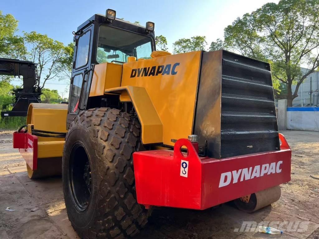 Dynapac CA 30 D 單輪滾壓機