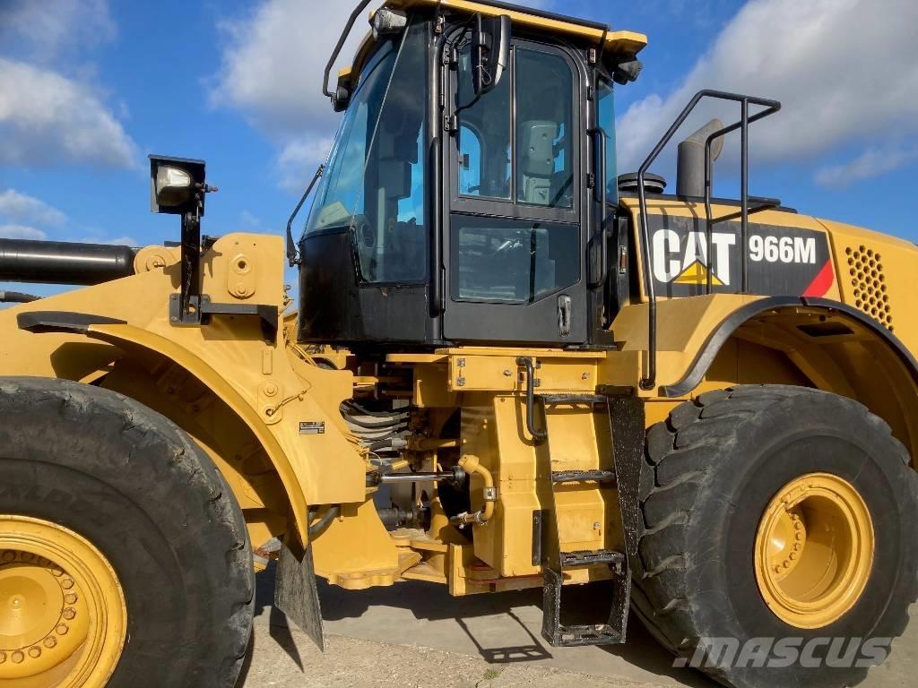 CAT 966 M 輪胎式裝載機