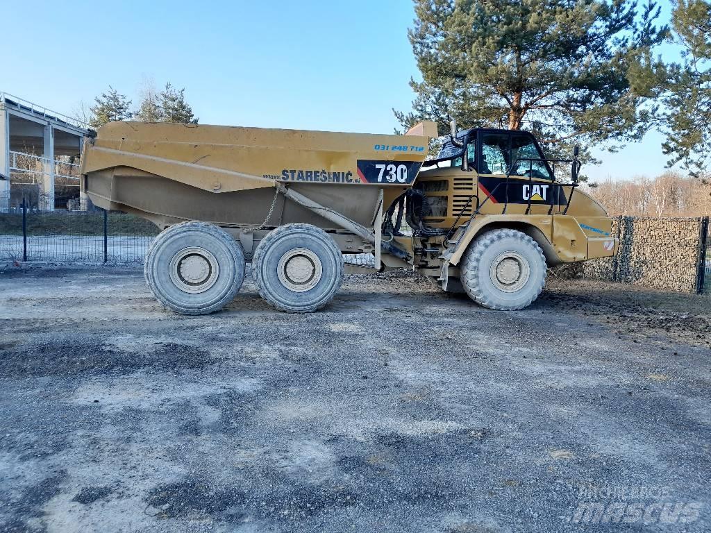 CAT 730 鉸接式起吊車
