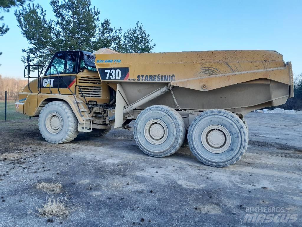 CAT 730 鉸接式起吊車