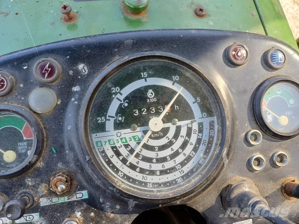 John Deere 1630 曳引機