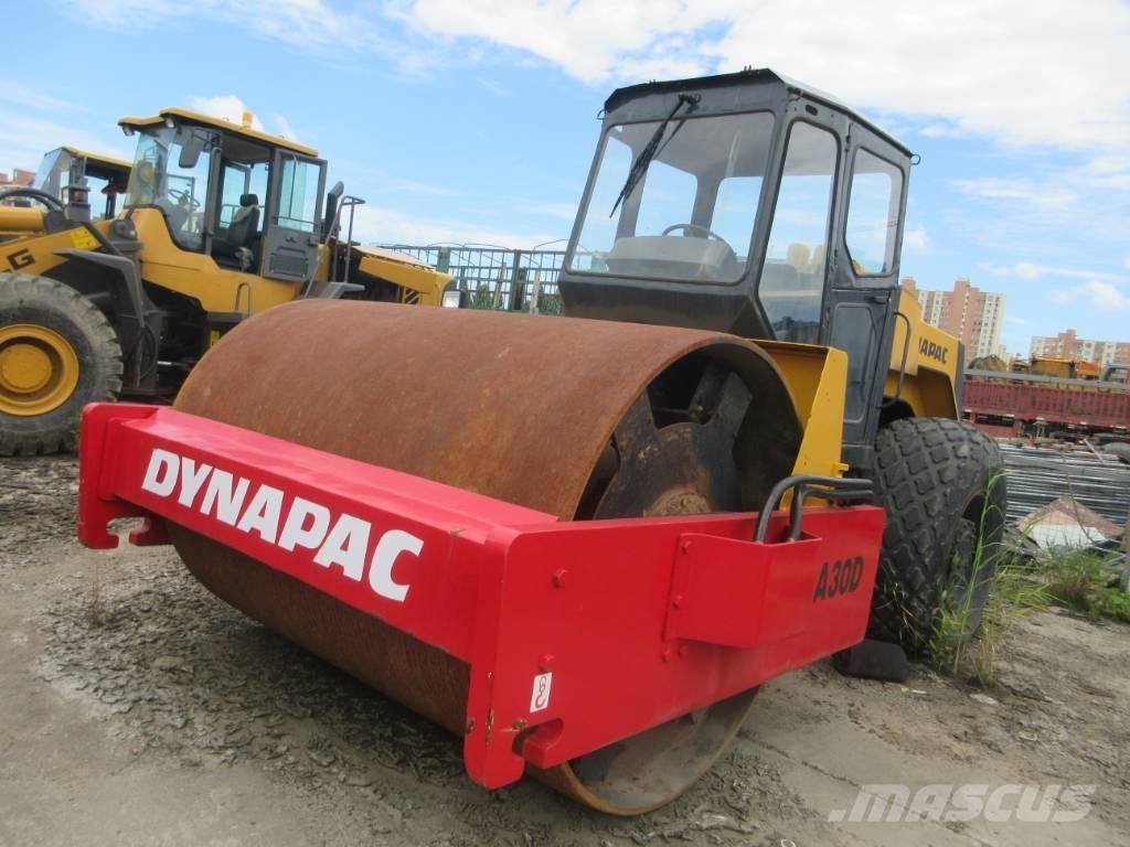 Dynapac CA 30 D 單輪滾壓機